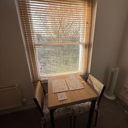 Cosy Victorian Guest Room Лондон Экстерьер фото